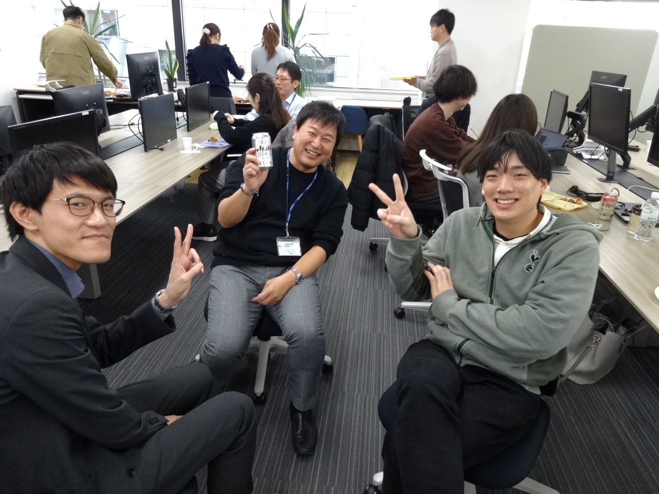 納会